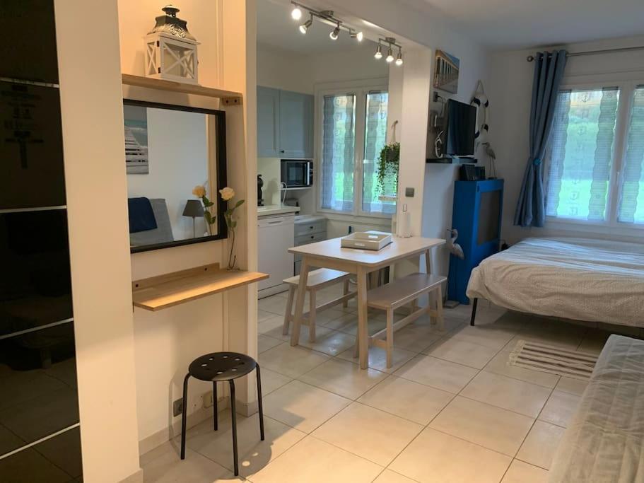 Studio Cosy Bord De Mer Et Centre Ville Pour 4Pers ドーヴィル エクステリア 写真